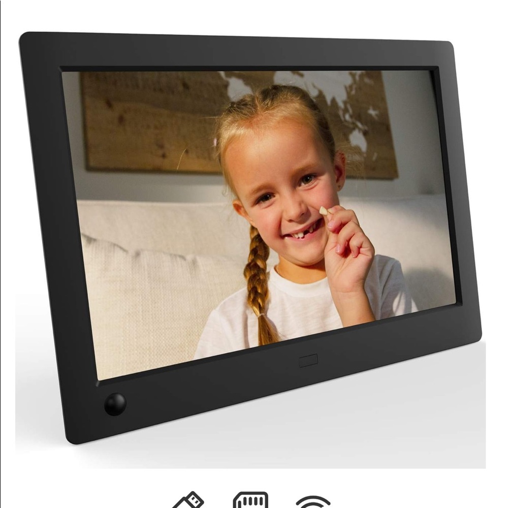 Digits Photo Frame